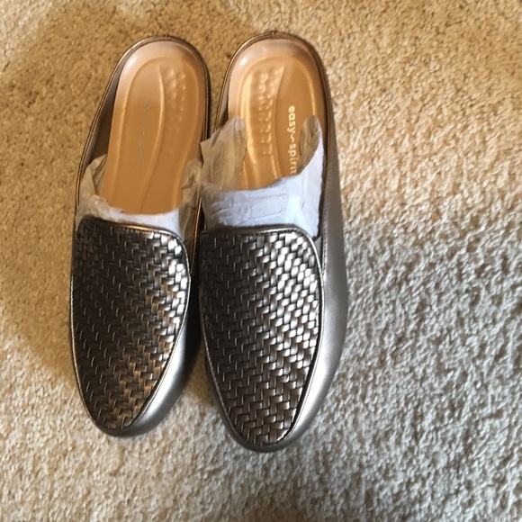 Easy Spirit - Picture 3 of 3